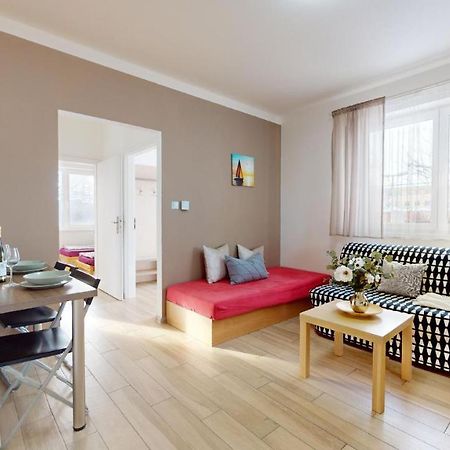 Apartman Dubova มิโลวิตเซ ภายนอก รูปภาพ
