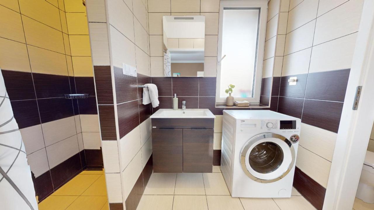 Apartman Dubova มิโลวิตเซ ภายนอก รูปภาพ