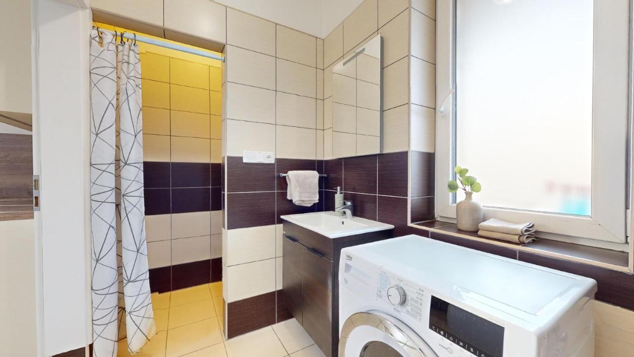Apartman Dubova มิโลวิตเซ ภายนอก รูปภาพ